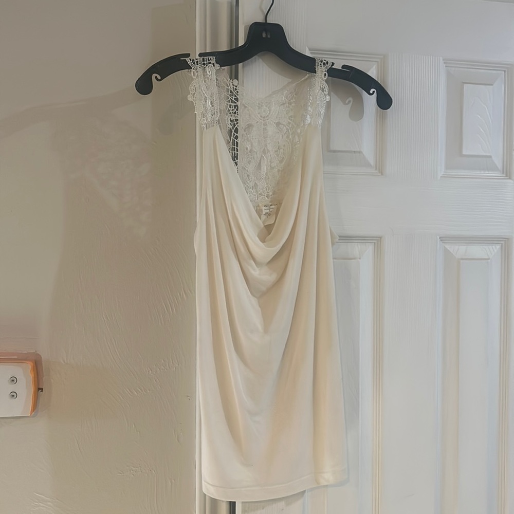 Very cute top, with a little lace